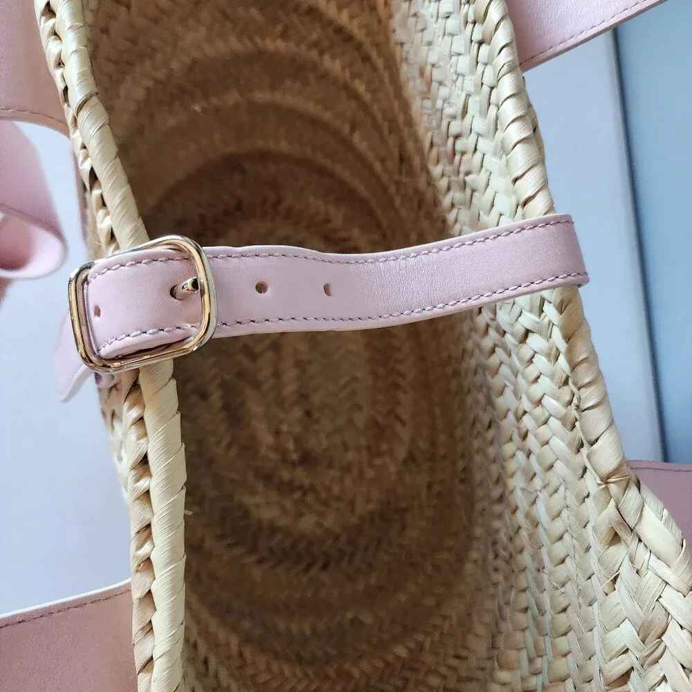 Chloe Basket Tote Bag "LIKE NEW" - Picture 6 of 16